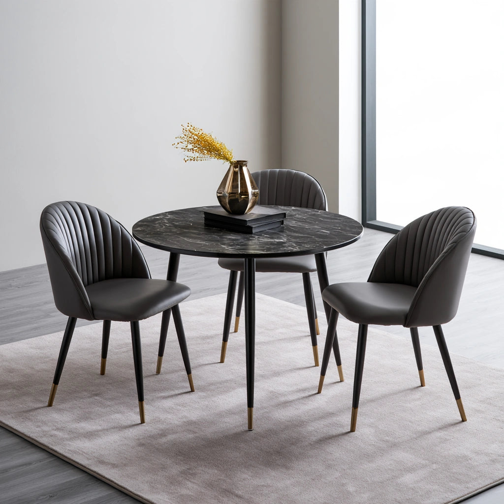 Essgruppe mit Tisch und Stühlen, Farbe: gold und grau und schwarz